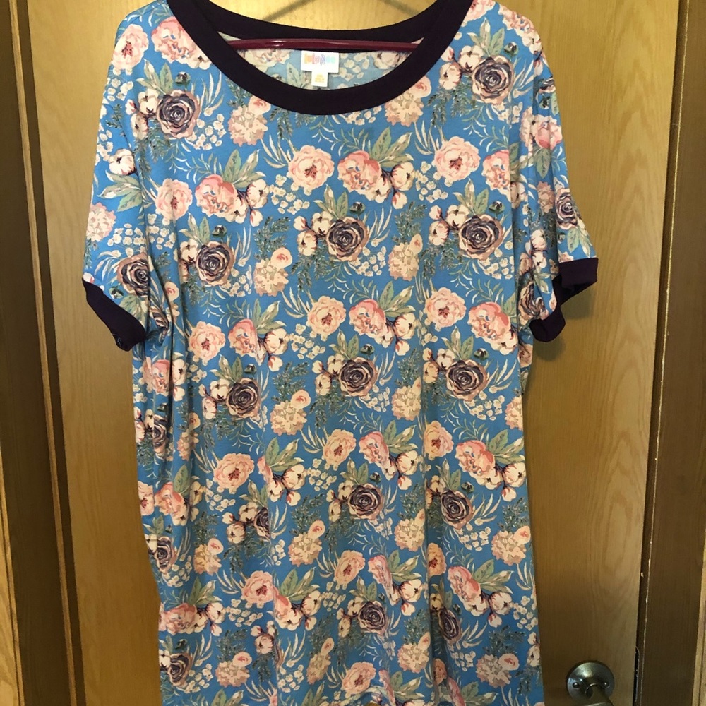 LuLaRoe Liv floral Shirt 3x